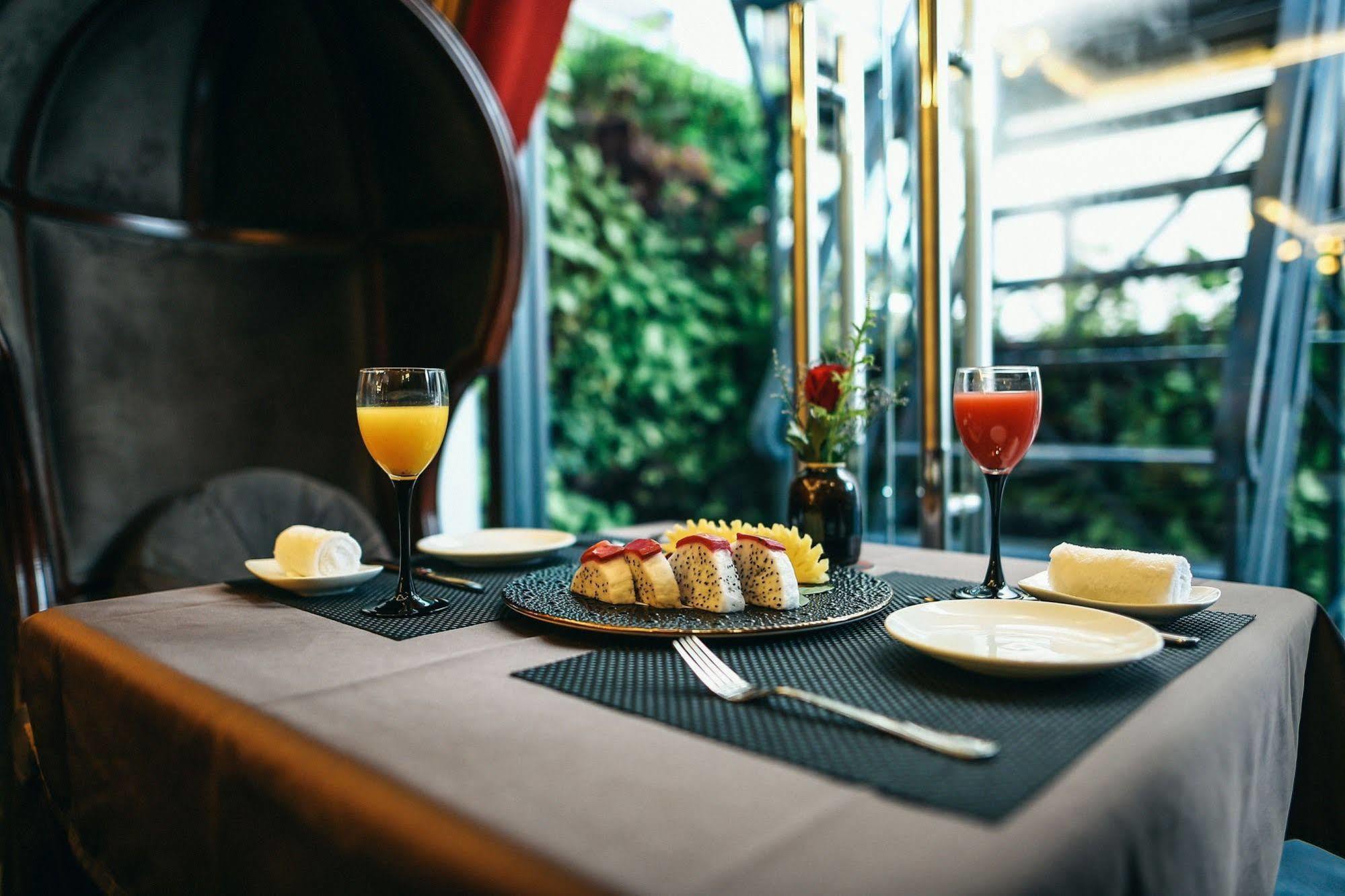 The Scarlett Boutique Hotel Хюэ Экстерьер фото