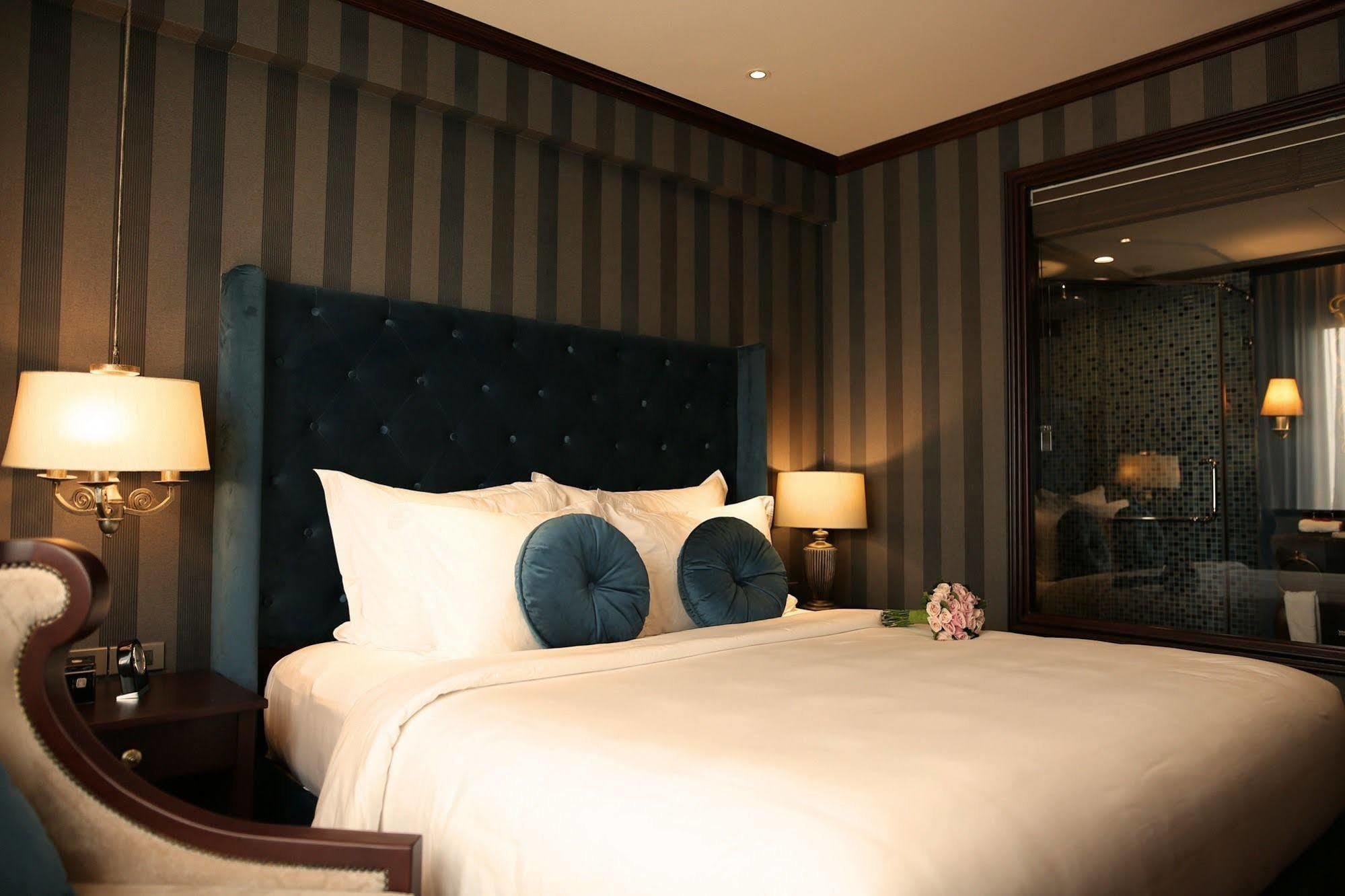 The Scarlett Boutique Hotel Хюэ Экстерьер фото